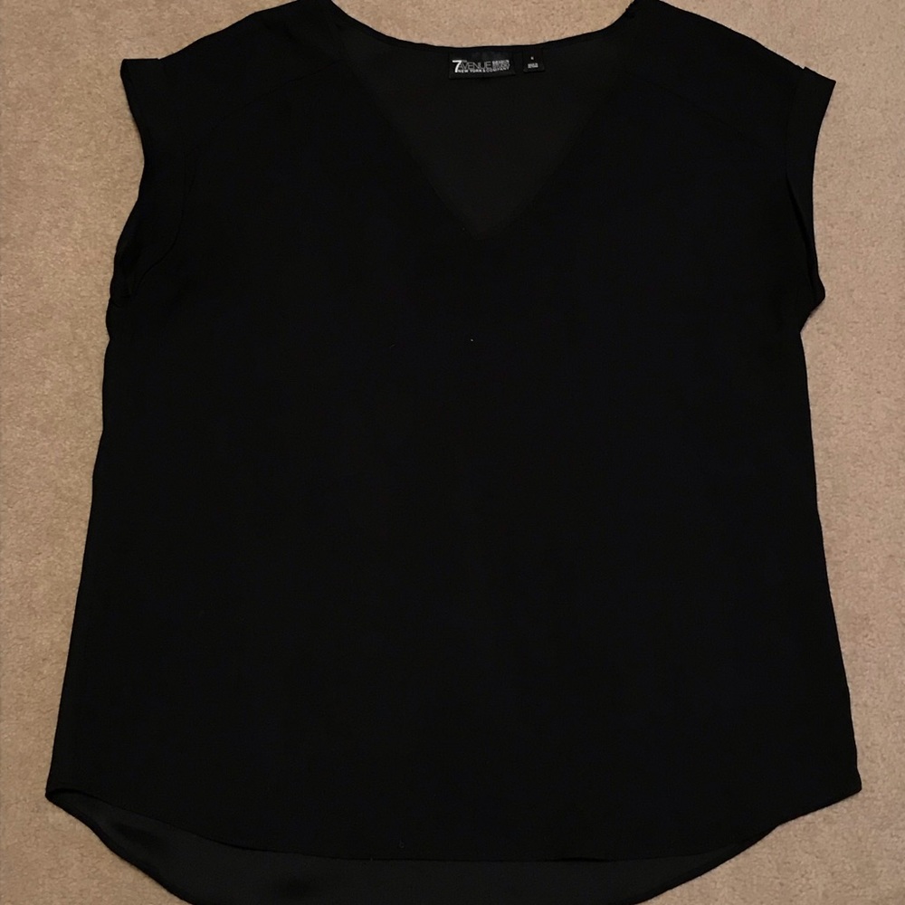 New York & Company Black Cap Short Sleeve shirt